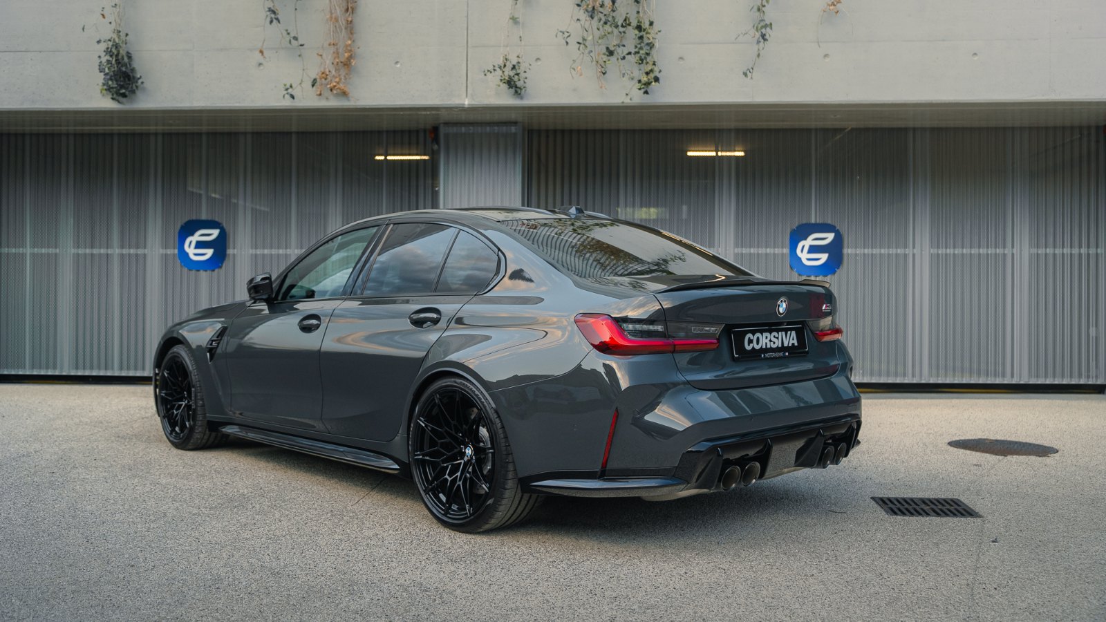 BMW M3 Compétition — trois-quarts arrière