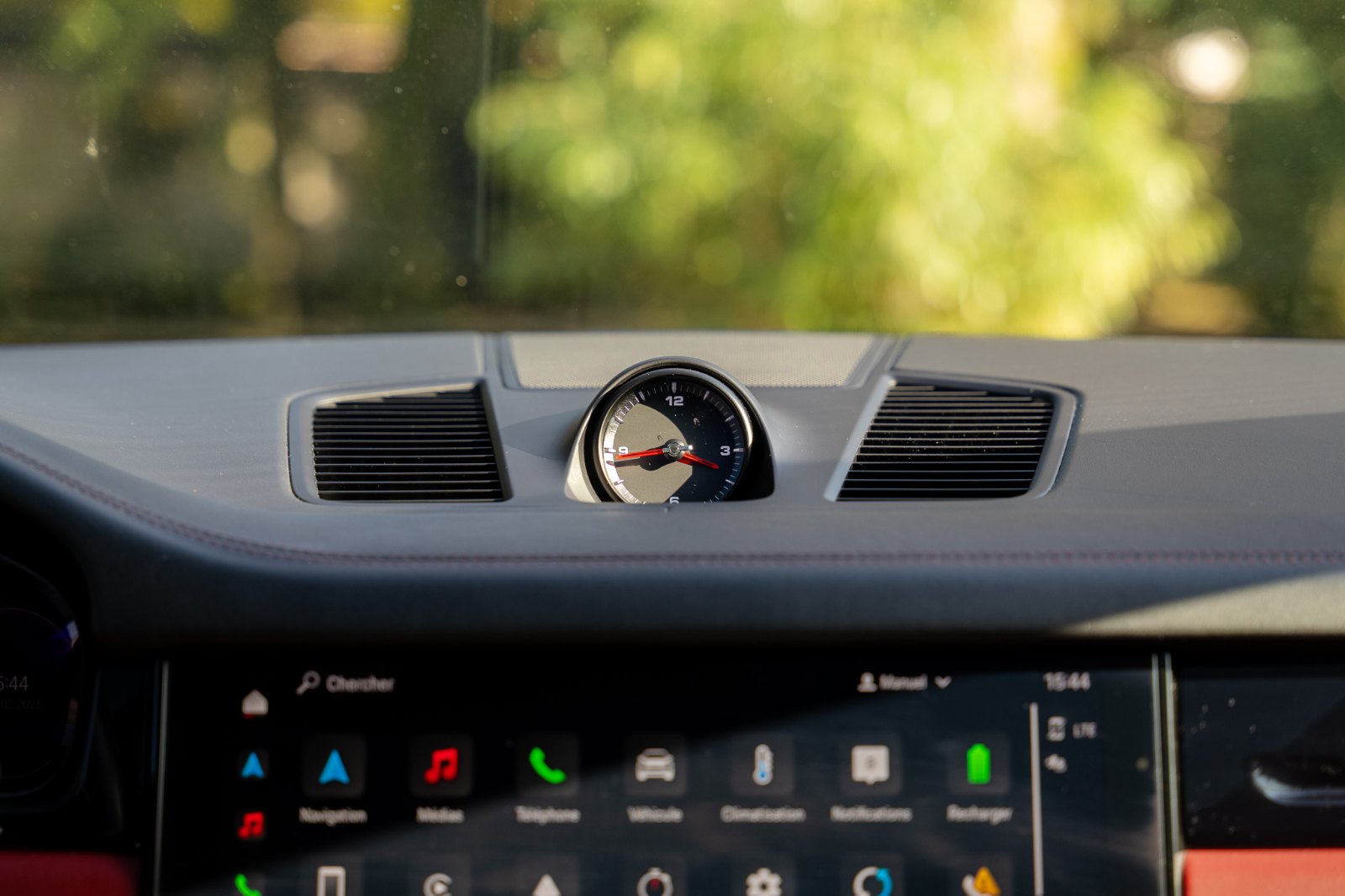 Porsche Cayenne Coupé — chronomètre Sport Chrono et écran central